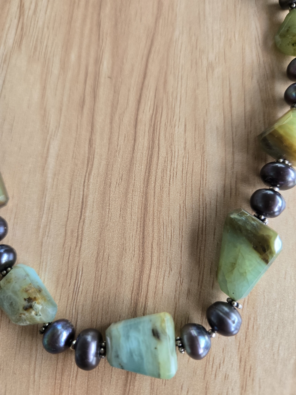 Atrisan Peruvian Opal Lustrous Black Freshwater Pearl Necklace Silvertone Accent - Picture 4 of 11